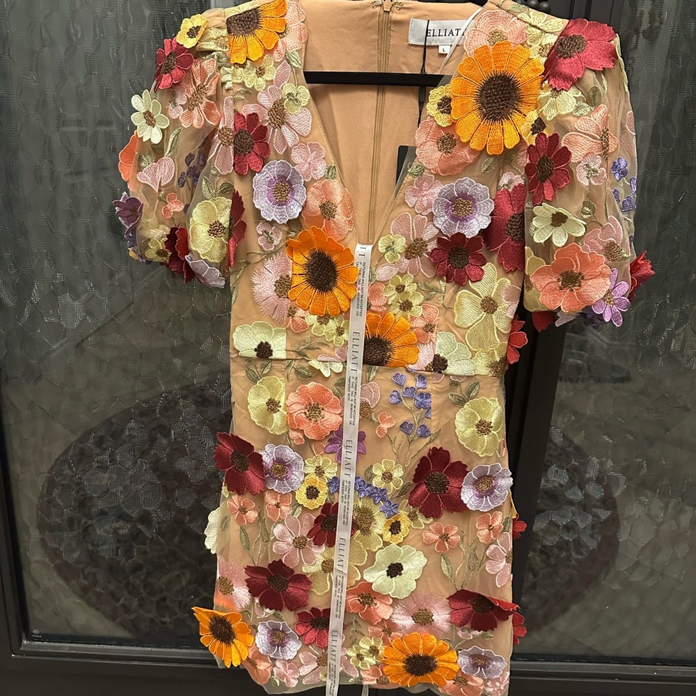 Elliatt Rosalind dress in multi - Picture 3 of 5